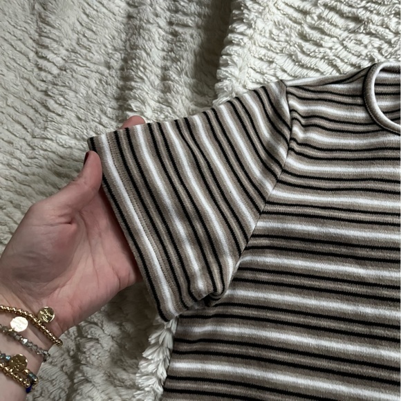 Hastings & Smith Striped Short Sleeve Top Size Small Petite - Picture 5 of 12